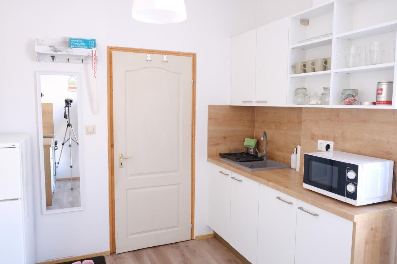 Varfal-Lak Apartman Шопрон Экстерьер фото